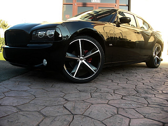 ChargerBlkStripes/24e9.JPG
