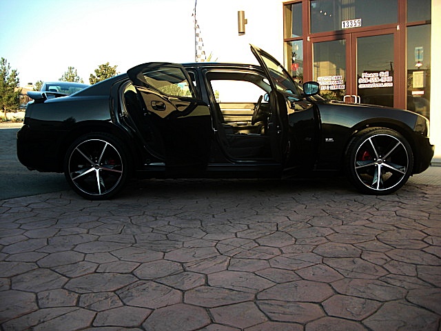 ChargerBlkStripes/24e58.JPG