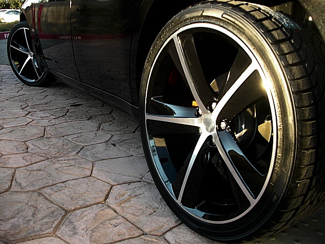 ChargerBlkStripes/24e9.JPG