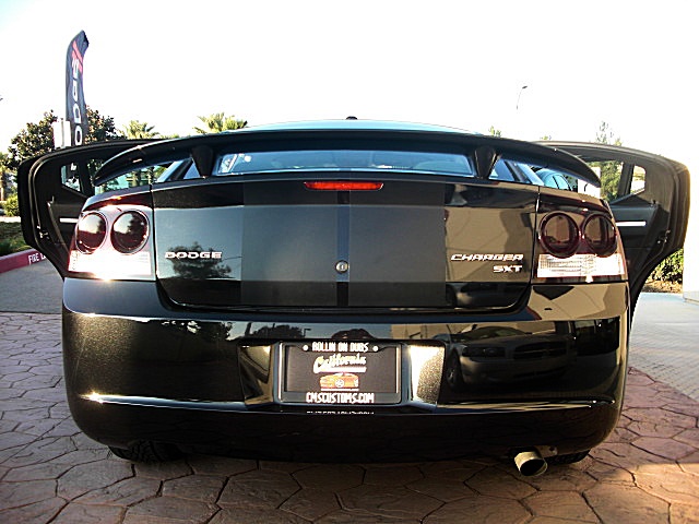 ChargerBlkStripes/24q15.JPG