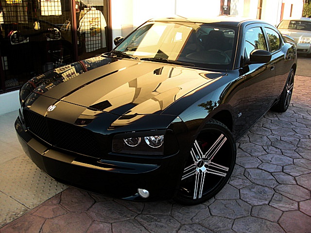 ChargerBlkStripes/2a6.JPG