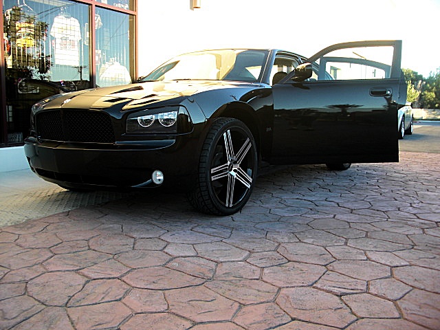 ChargerBlkStripes/2a16.JPG