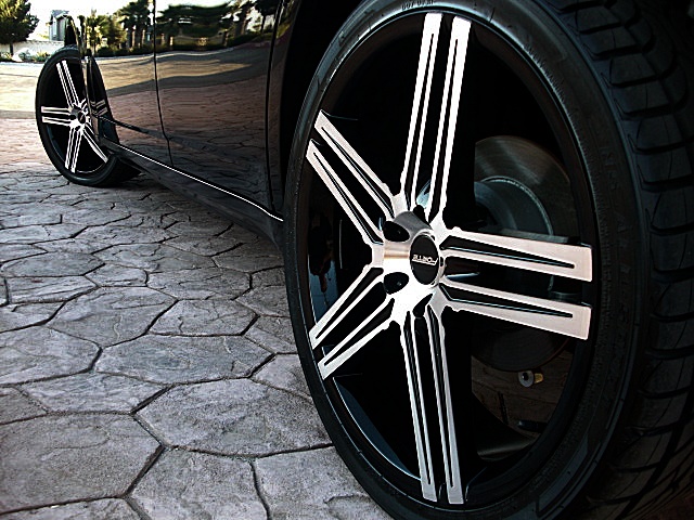ChargerBlkStripes/2a40.JPG