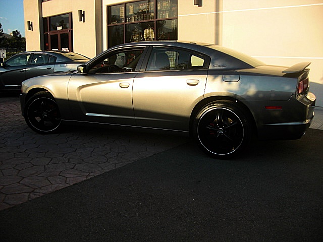 ChargerGRAY2011/523a34.JPG