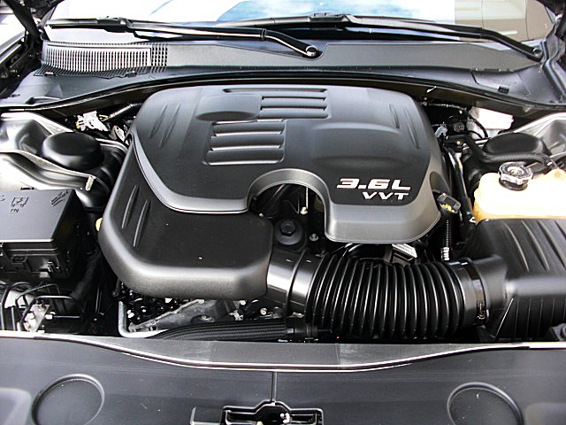 ChargerGRAY2011/24a17.JPG