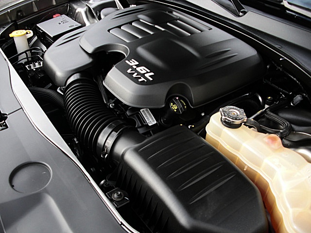 ChargerGRAY2011/24a17.JPG