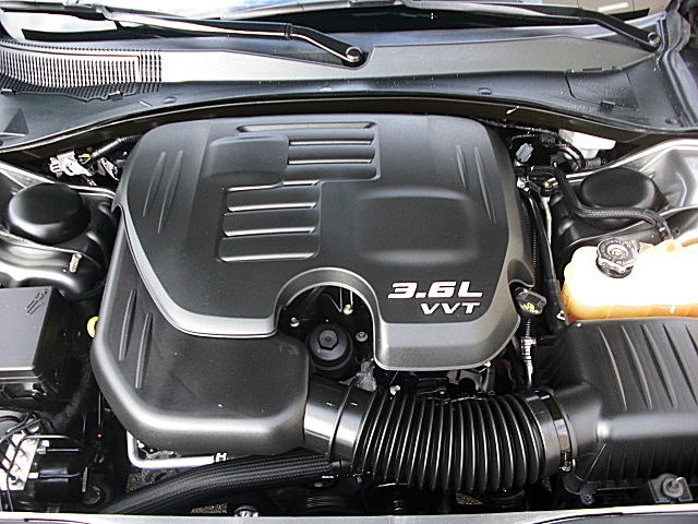 ChargerGRAY2011/24a17.JPG