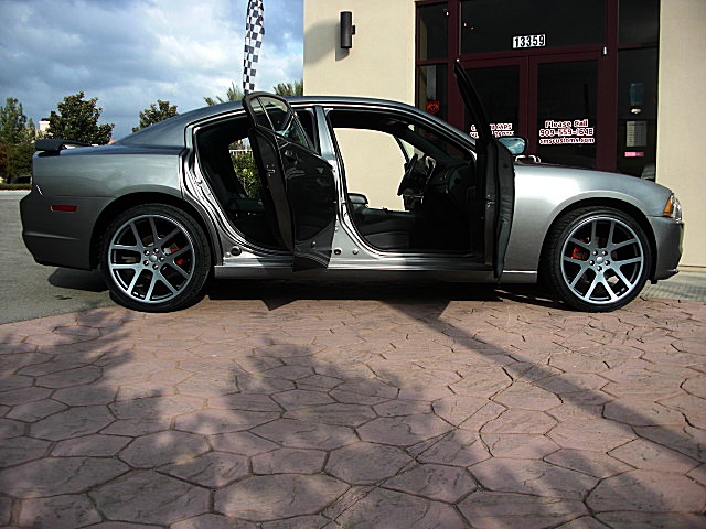 ChargerGRAY2011/24a54.JPG