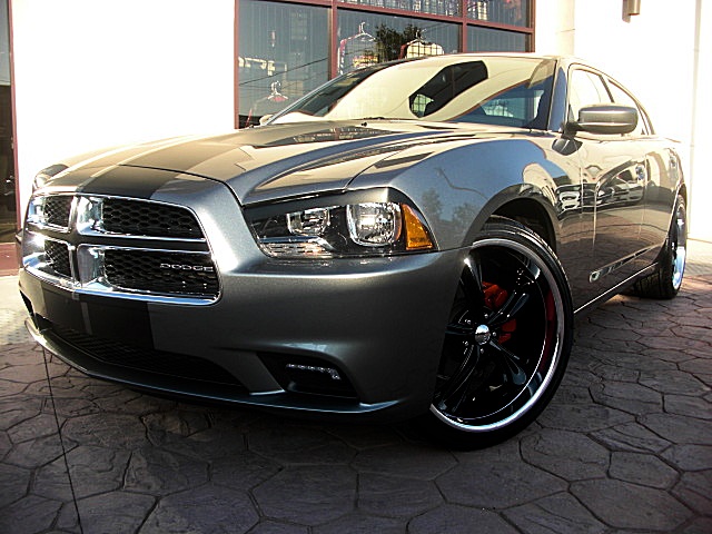 ChargerGRAY2011/24b75.JPG