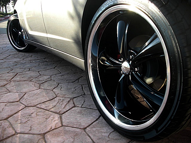 ChargerGRAY2011/24b71.JPG