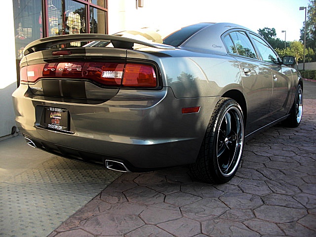 ChargerGRAY2011/523a34.JPG