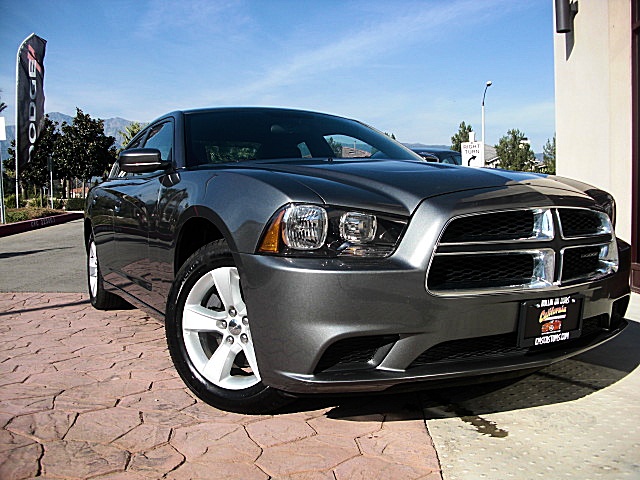 ChargerGRAY2011/24q28.JPG