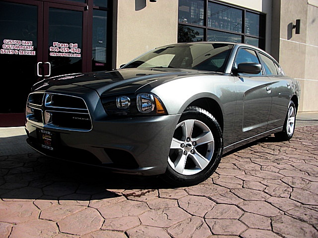 ChargerGRAY2011/24q28.JPG