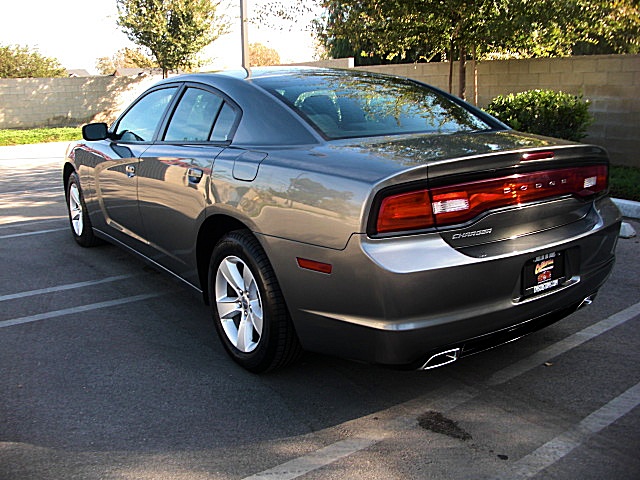 ChargerGRAY2011/24q28.JPG