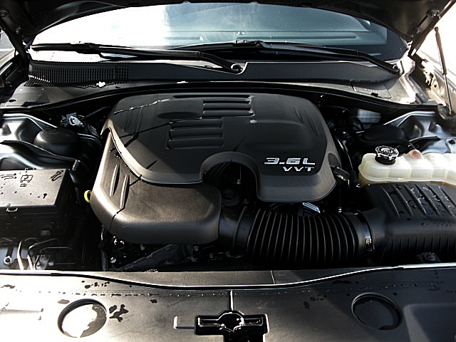 ChargerGRAY2011/24q27.JPG