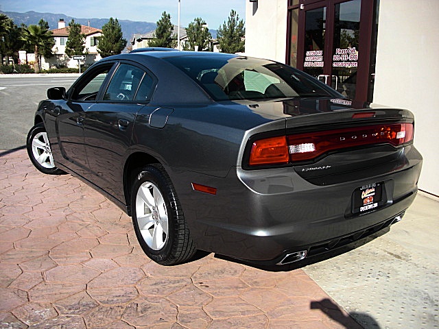 ChargerGRAY2011/24q28.JPG