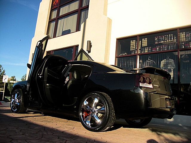 ChargerSXTlamboBLK/26w39.JPG