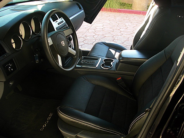 ChargerSXTlamboBLK/26w64.JPG