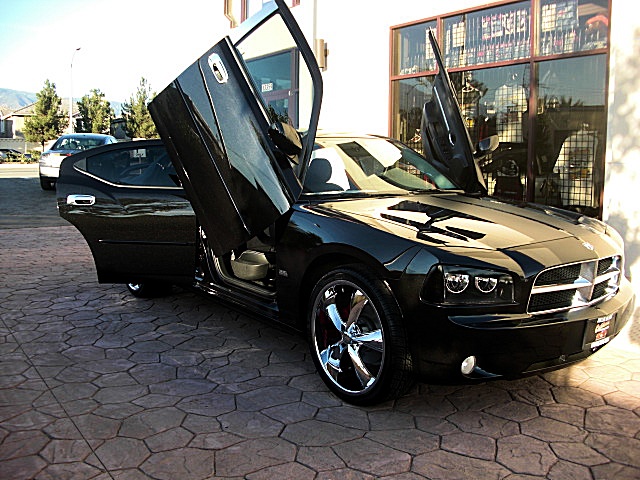 ChargerSXTlamboBLK/26w39.JPG