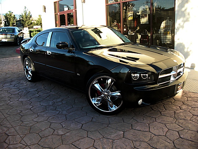 ChargerSXTlamboBLK/26w80.JPG