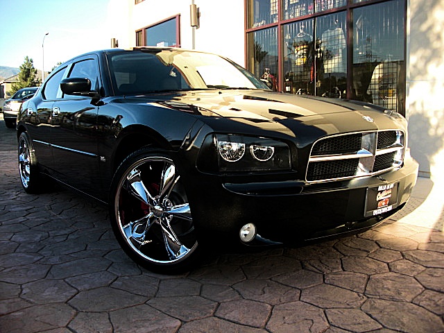ChargerSXTlamboBLK/26w80.JPG