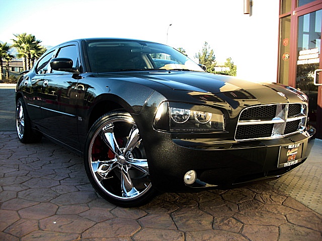 ChargerSXTlamboBLK/26w80.JPG