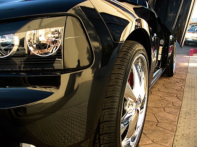 ChargerSXTlamboBLK/26w75.JPG