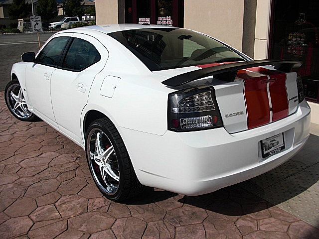 ChargerWhitStripes/1w31.JPG