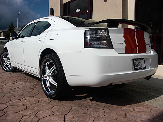 ChargerWhitStripes/1w31.JPG