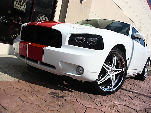 ChargerWhitStripes/1w9.JPG