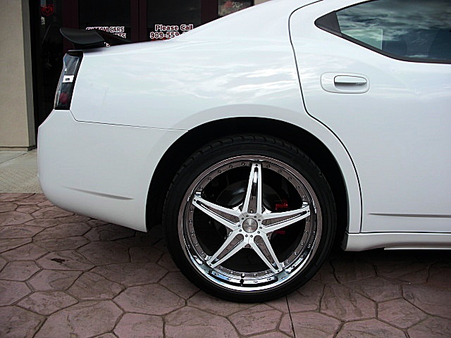 ChargerWhitStripes/1w52.JPG