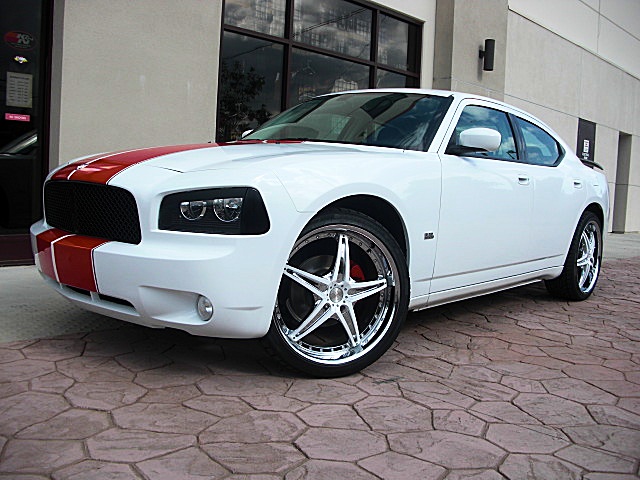 ChargerWhitStripes/1w9.JPG