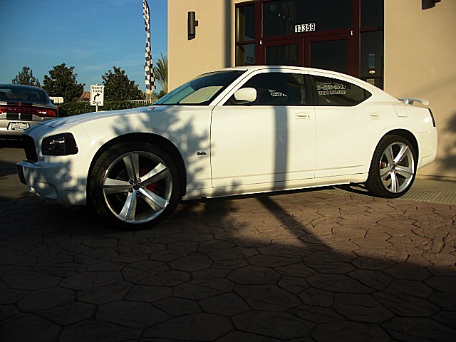 ChargerWhitStripes/24e54.JPG