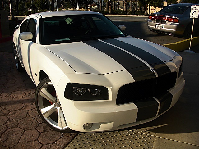 ChargerWhitStripes/24e54.JPG