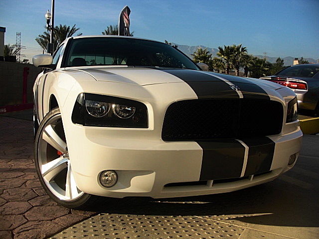 ChargerWhitStripes/24e24.JPG