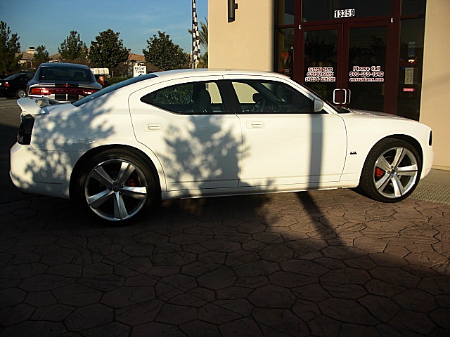 ChargerWhitStripes/24e54.JPG