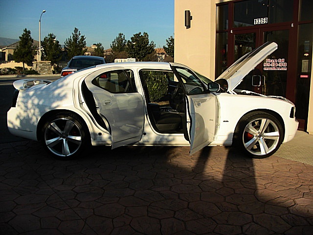 ChargerWhitStripes/24e54.JPG