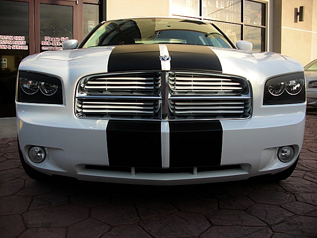ChargerWhitStripes/24w50.JPG