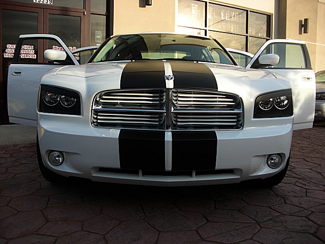 ChargerWhitStripes/24w50.JPG