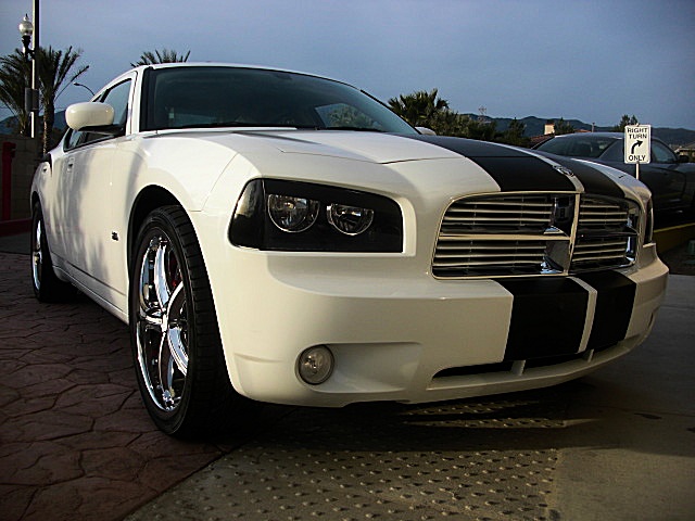 ChargerWhitStripes/24w50.JPG