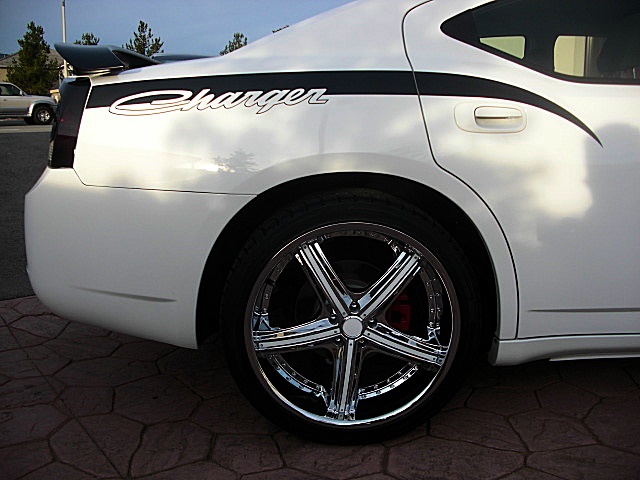 ChargerWhitStripes/24w34.JPG