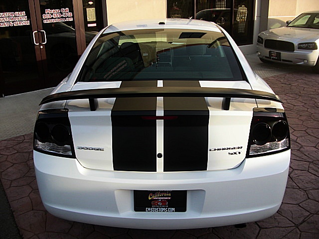 ChargerWhitStripes/24w50.JPG
