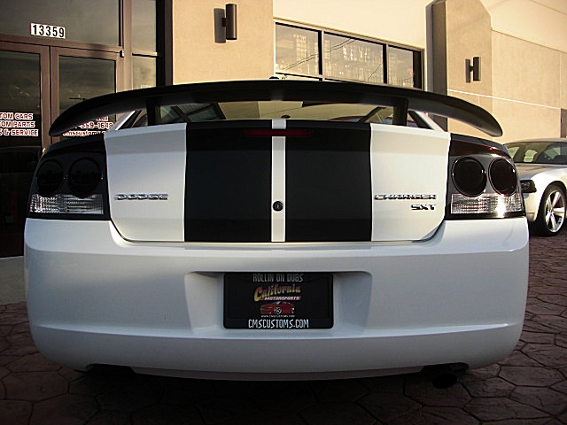 ChargerWhitStripes/24w50.JPG