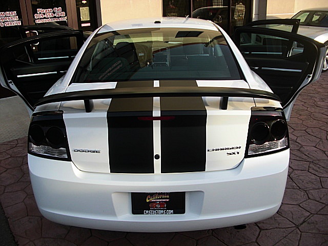 ChargerWhitStripes/24w50.JPG