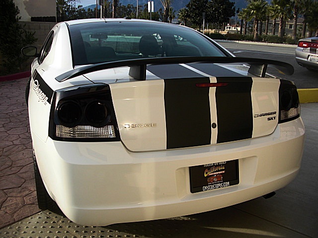 ChargerWhitStripes/24w50.JPG