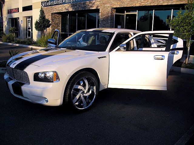 ChargerWhitStripes/new5073.jpg