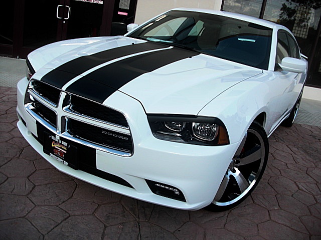 ChargerWhite2011/22a75.JPG
