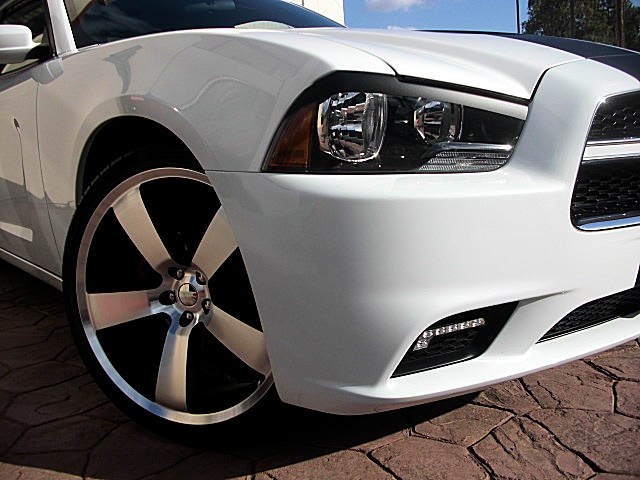 ChargerWhite2011/22a79.JPG