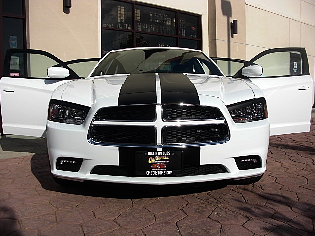 ChargerWhite2011/22a75.JPG