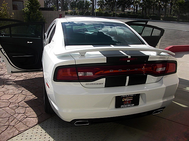ChargerWhite2011/22a75.JPG